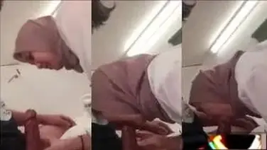 Karyawan Hijab Main Belakang Pas Jam Kerja Panas